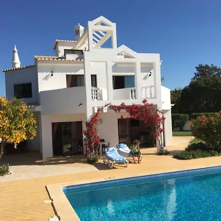 Stylish Villa With Large Private Pool Sea Views * Albufeira