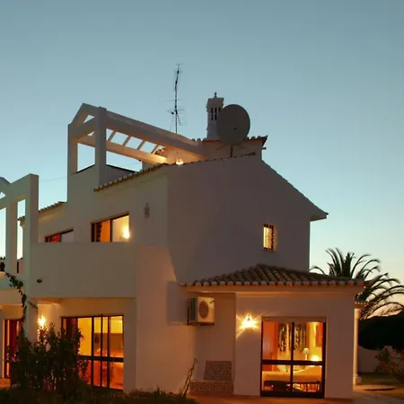 Stylish Villa With Large Private Pool Sea Views Vila Albufeira